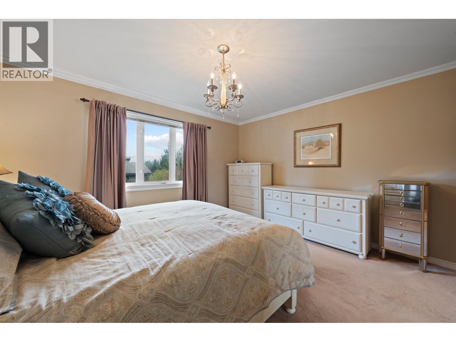 3563 Sykes Road, North Vancouver, British Columbia  V7K 2X4 - Photo 11 - R3113209