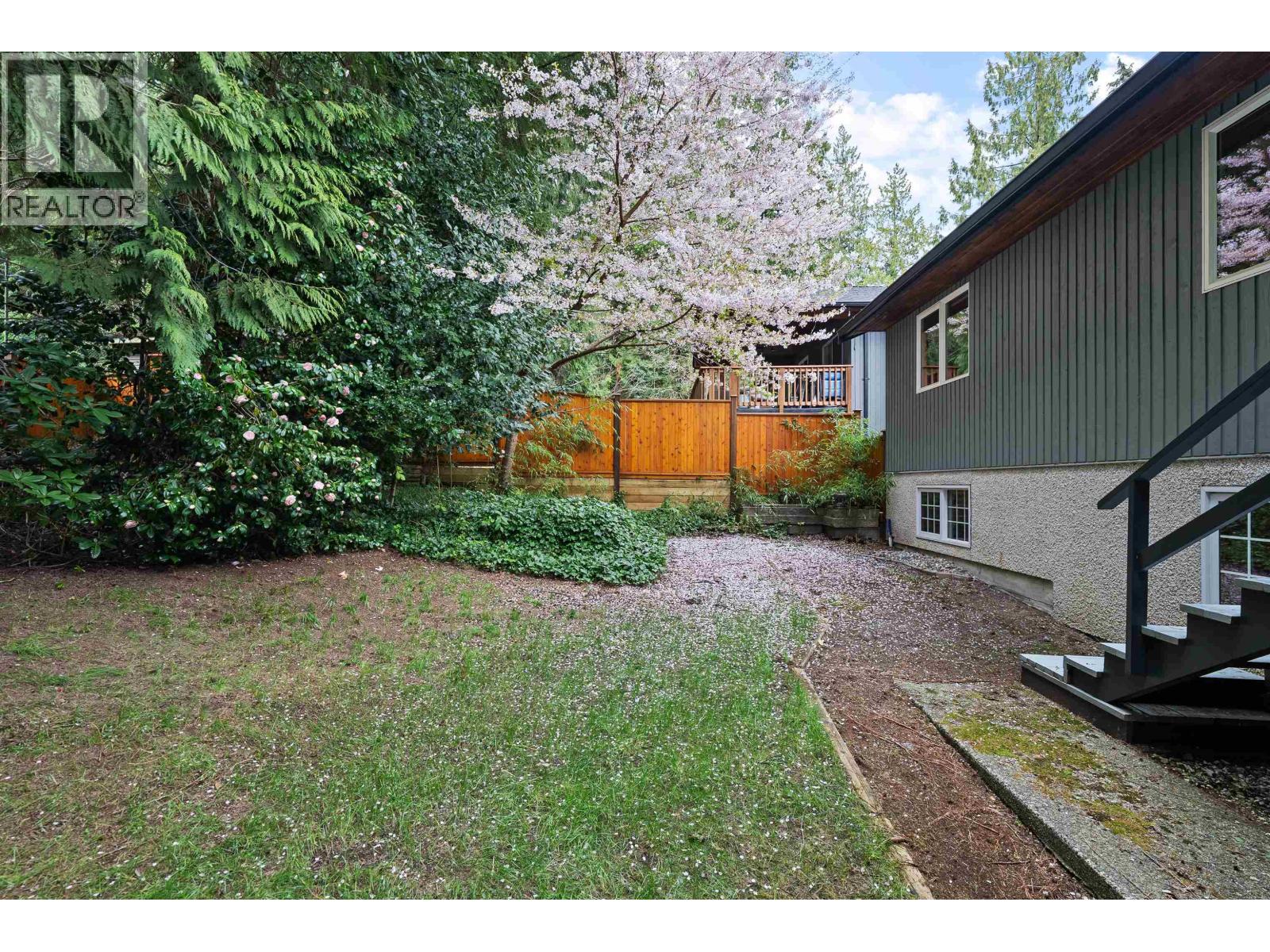 3563 Sykes Road, North Vancouver, British Columbia  V7K 2X4 - Photo 24 - R3113209