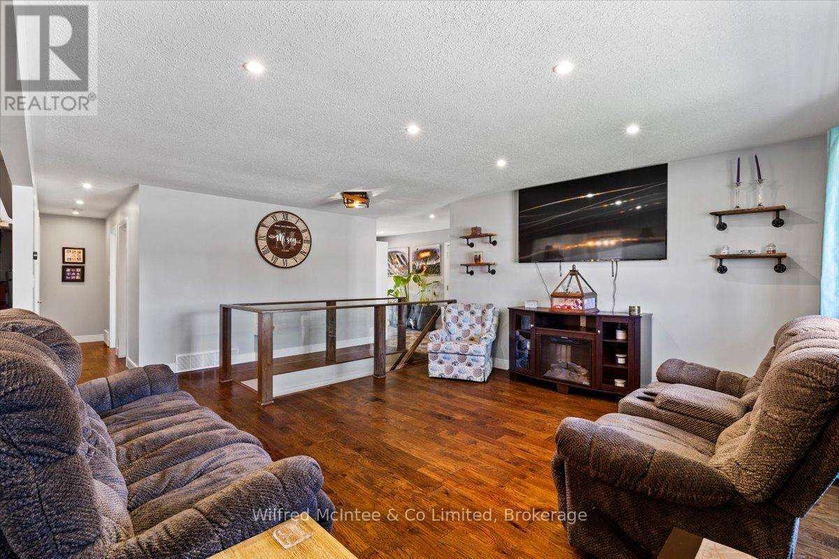 32 West River Road, Brockton, Ontario  N0G 2V0 - Photo 8 - X13019576