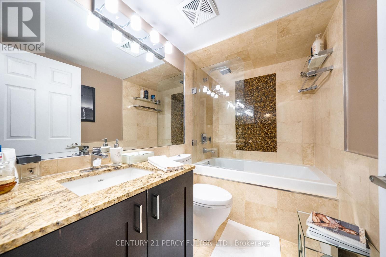 2508 - 270 Queens Quay W, Toronto, Ontario  M5J 2N4 - Photo 17 - C13019492