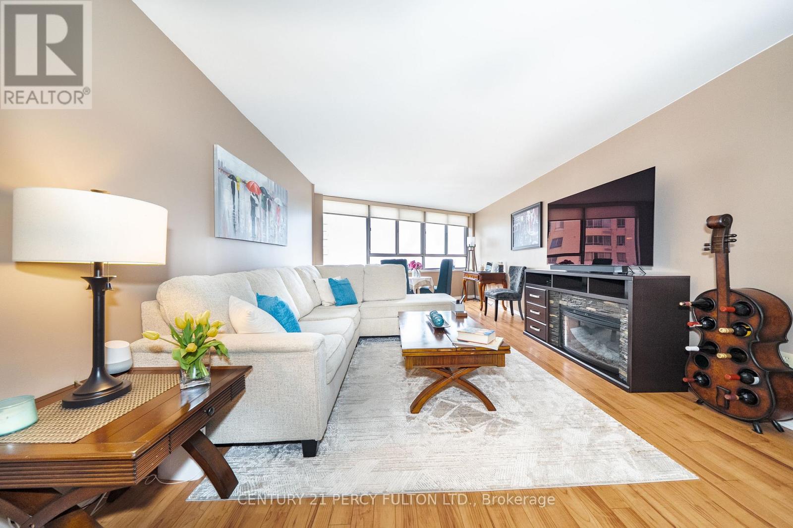 2508 - 270 Queens Quay W, Toronto, Ontario  M5J 2N4 - Photo 3 - C13019492