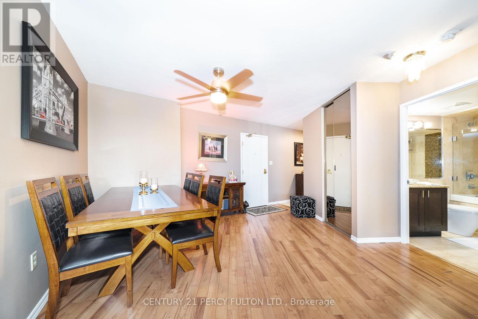 2508 - 270 Queens Quay W, Toronto, Ontario  M5J 2N4 - Photo 5 - C13019492