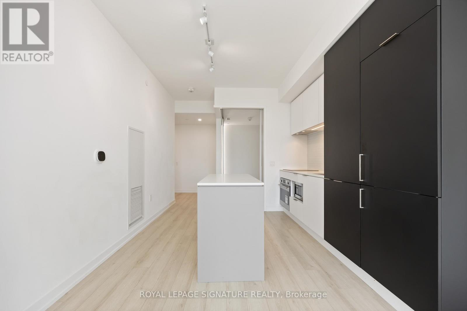 2404 - 33 Helendale Avenue, Toronto, Ontario  M4R 0A4 - Photo 10 - C13019600