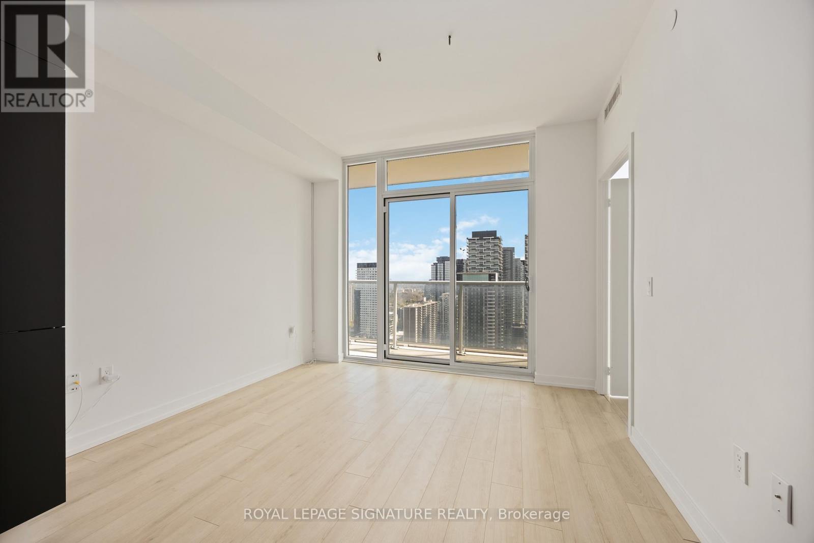 2404 - 33 Helendale Avenue, Toronto, Ontario  M4R 0A4 - Photo 13 - C13019600