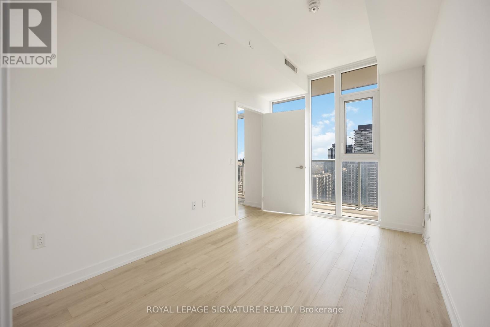 2404 - 33 Helendale Avenue, Toronto, Ontario  M4R 0A4 - Photo 17 - C13019600