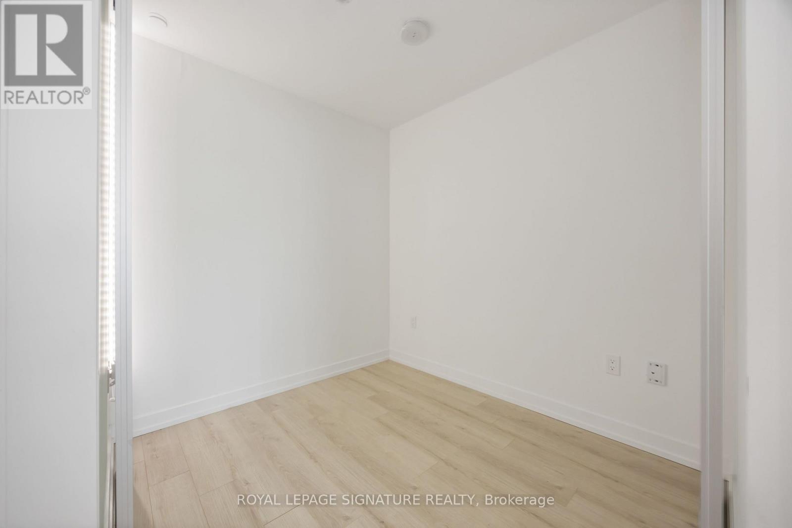 2404 - 33 Helendale Avenue, Toronto, Ontario  M4R 0A4 - Photo 18 - C13019600