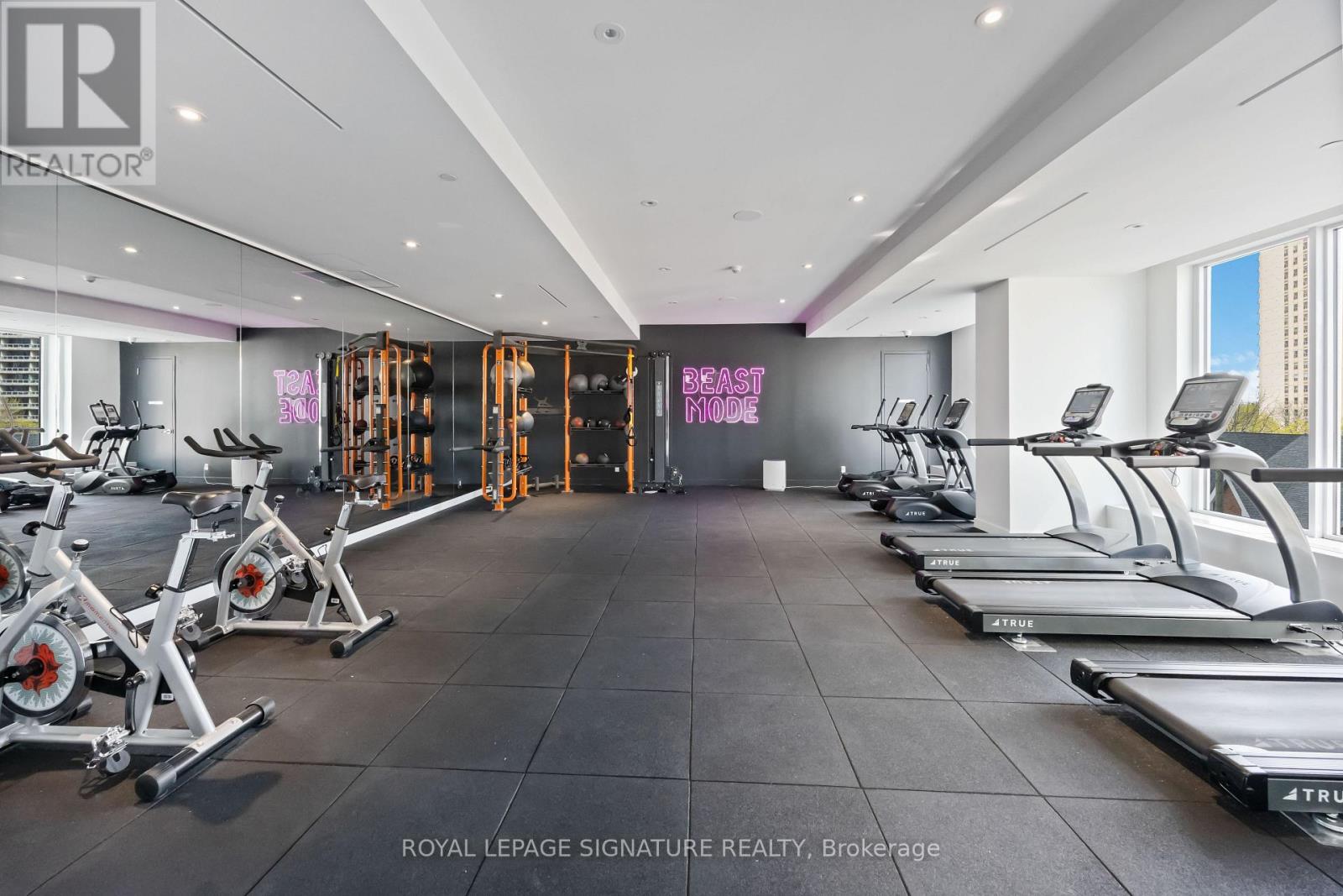 2404 - 33 Helendale Avenue, Toronto, Ontario  M4R 0A4 - Photo 28 - C13019600