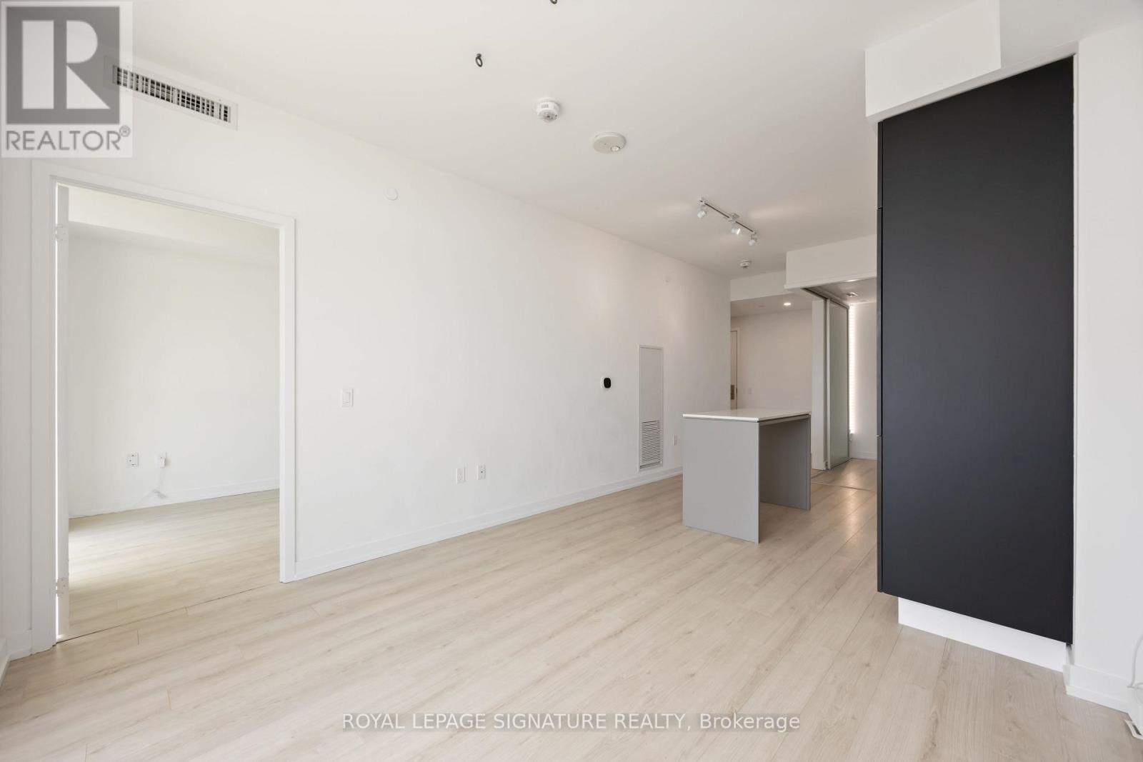 2404 - 33 Helendale Avenue, Toronto, Ontario  M4R 0A4 - Photo 30 - C13019600