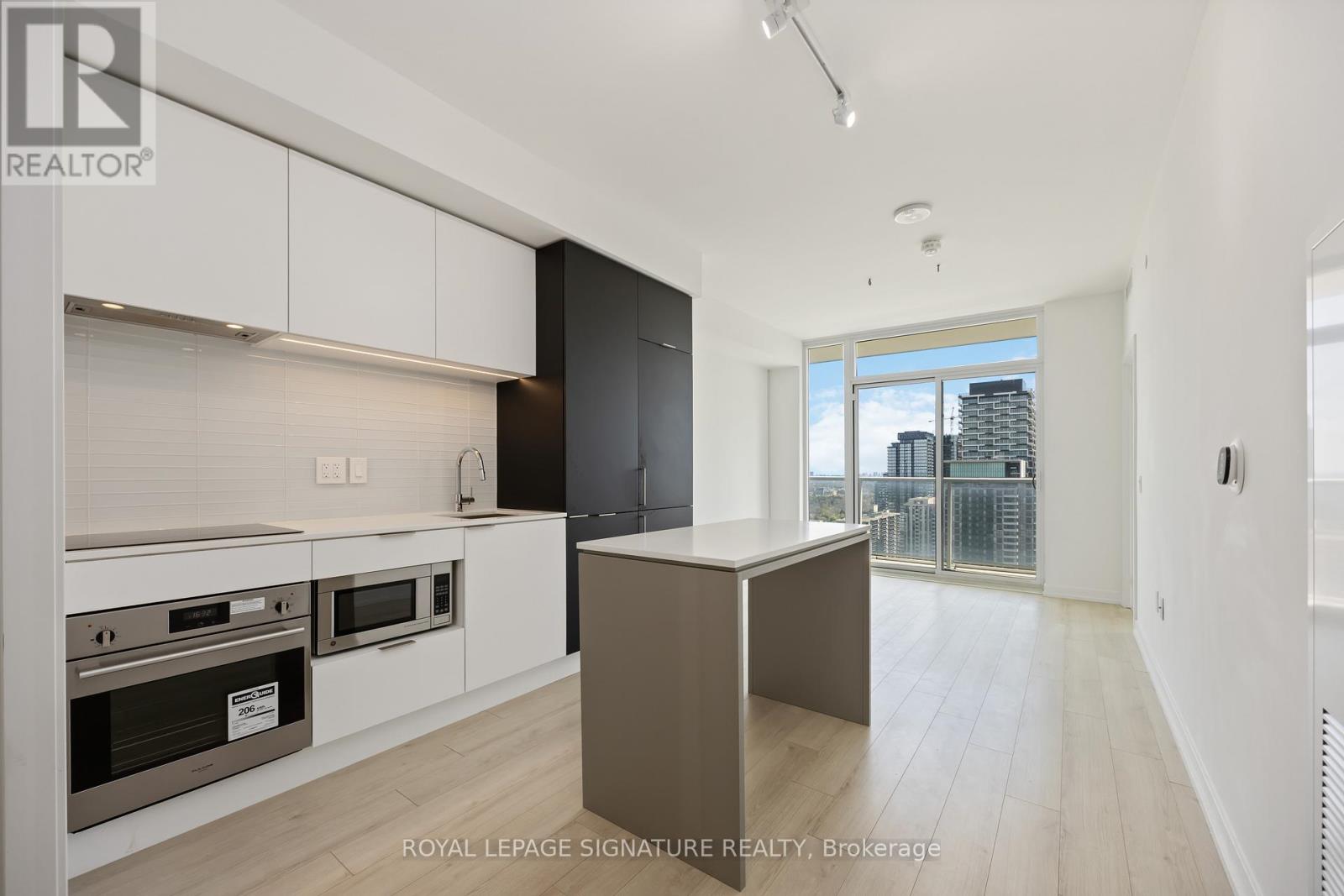 2404 - 33 Helendale Avenue, Toronto, Ontario  M4R 0A4 - Photo 6 - C13019600