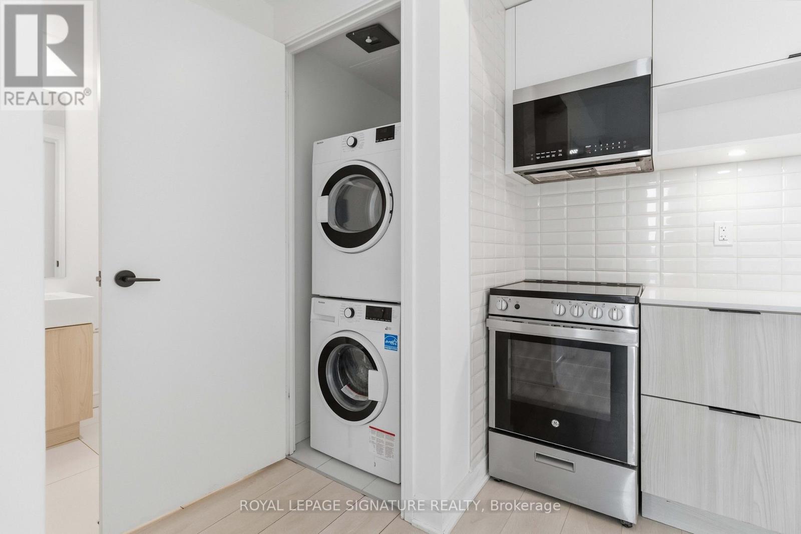 S451 - 35 Rolling Mills Road, Toronto (Waterfront Communities), Ontario  M5A 0V6 - Photo 21 - C13019622