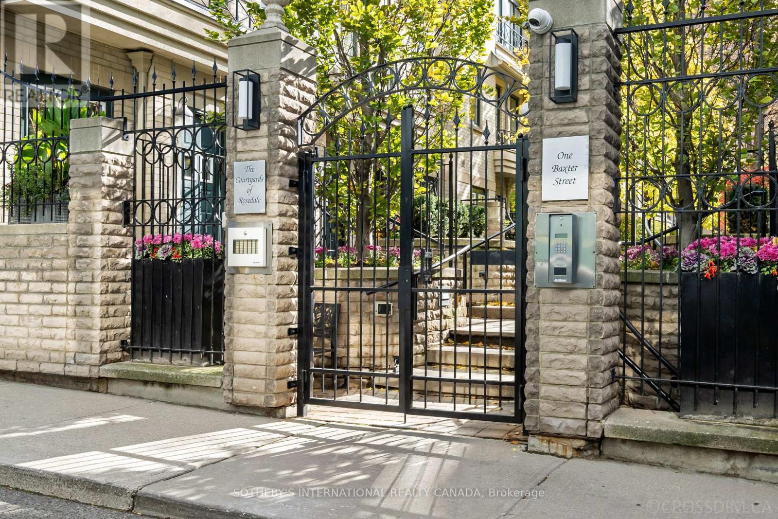 2 - 1 BAXTER STREET, Toronto, Ontario