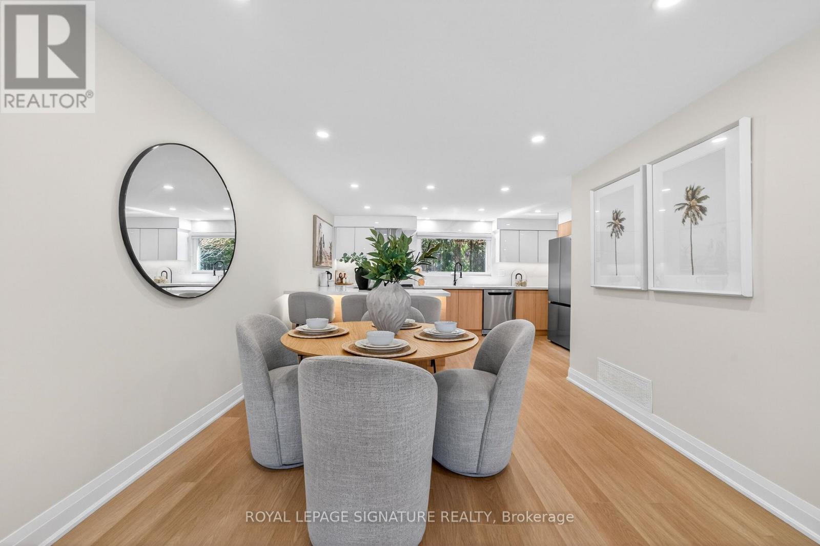 26 Carondale Crescent, Toronto (L'amoreaux), Ontario  M1W 2B1 - Photo 9 - E13019502