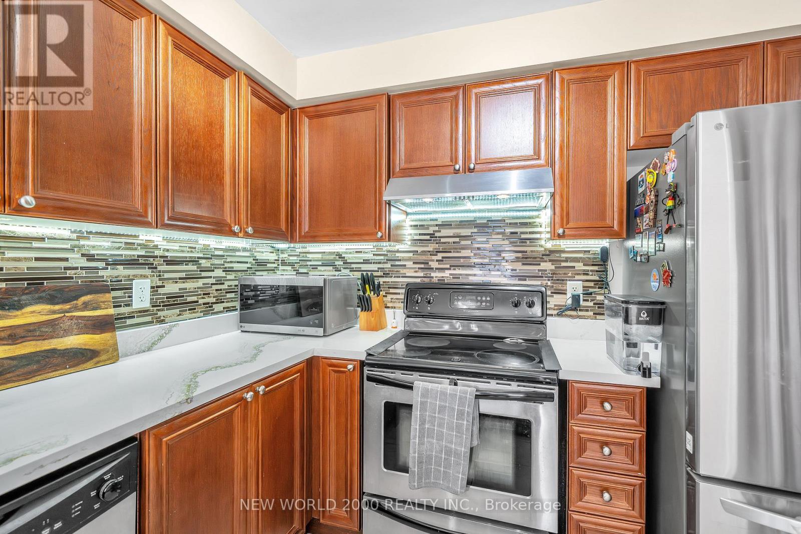 27 Stonewood Street, Ajax, Ontario  L1S 0B3 - Photo 18 - E13019620