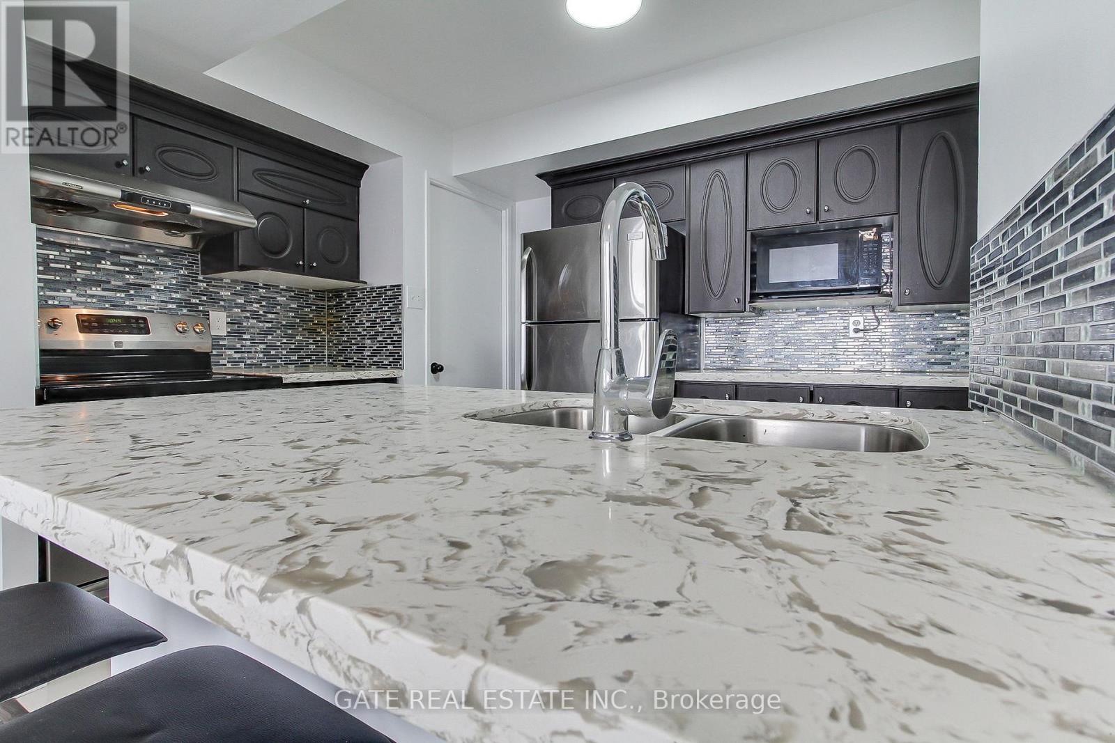 1710 - 330 Mccowan Road, Toronto, Ontario  M1J 3N3 - Photo 10 - E13019638