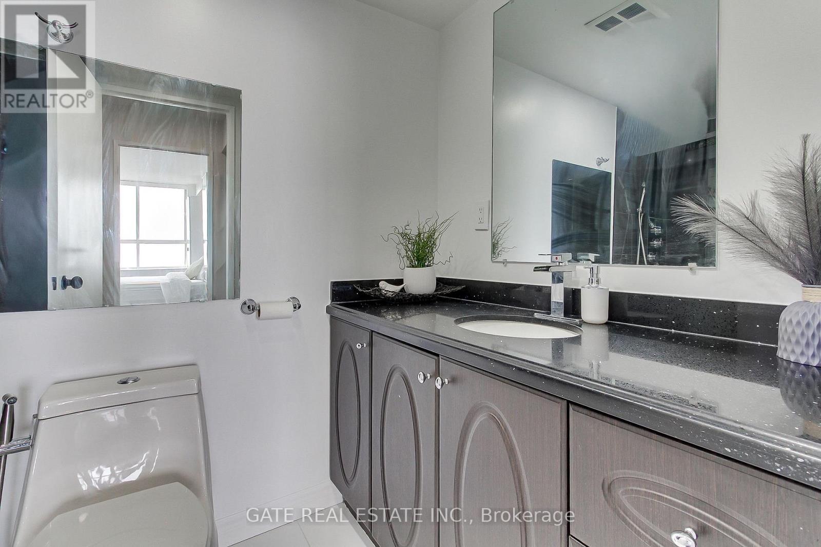 1710 - 330 Mccowan Road, Toronto, Ontario  M1J 3N3 - Photo 18 - E13019638