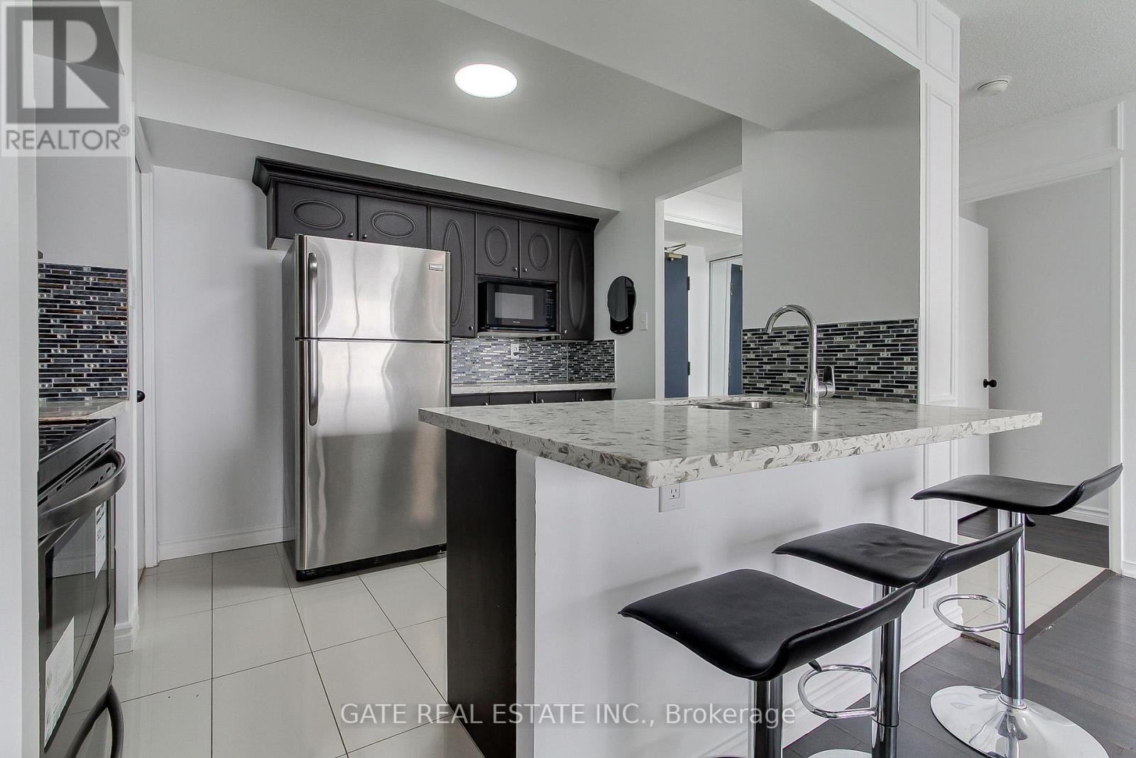 1710 - 330 Mccowan Road, Toronto, Ontario  M1J 3N3 - Photo 9 - E13019638