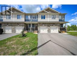 4 STAPLES BOULEVARD, Smiths Falls, Ontario