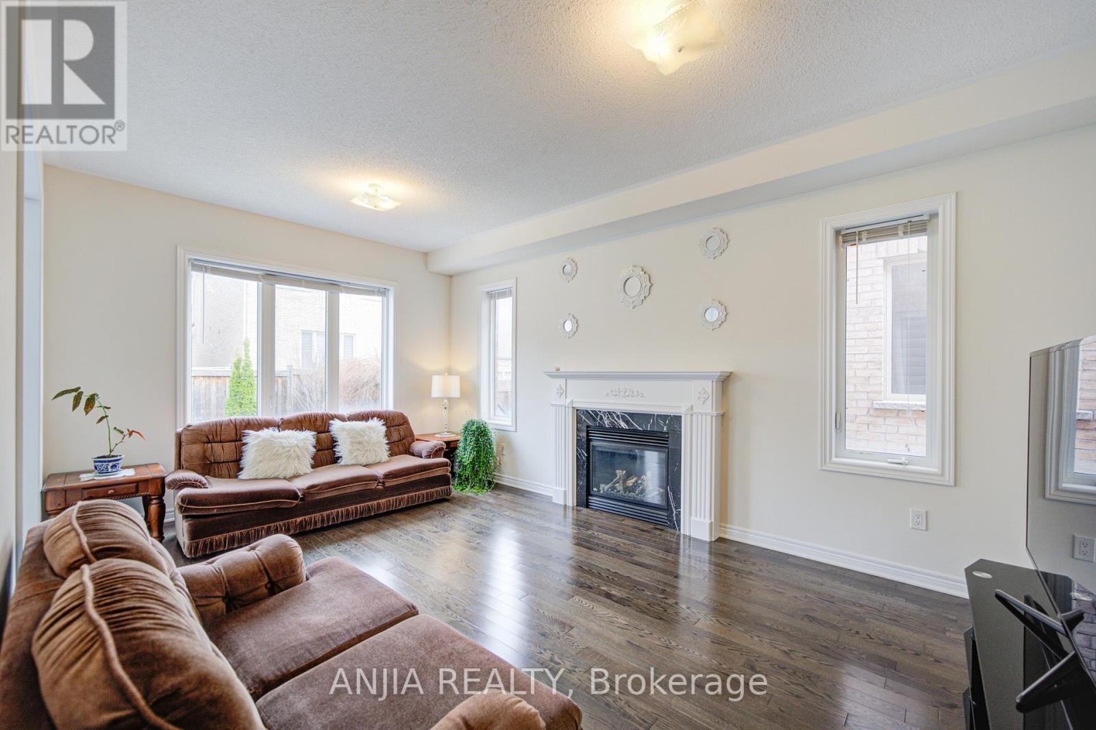 1165 Blencowe Crescent, Newmarket, Ontario  L3X 0A9 - Photo 14 - N13019480