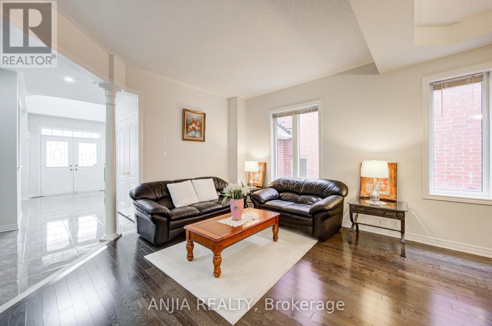 1165 Blencowe Crescent, Newmarket, Ontario  L3X 0A9 - Photo 8 - N13019480