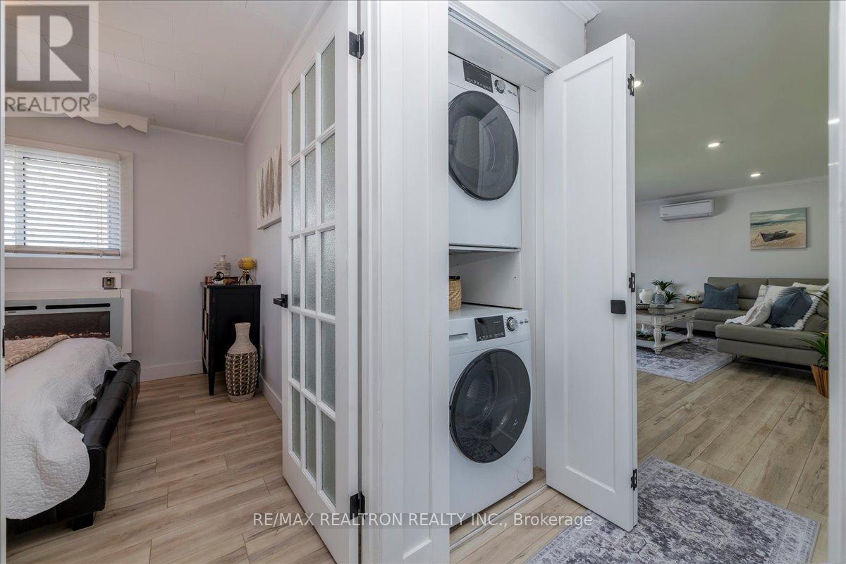 1129 Lindy Lane, Innisfil, Ontario  L0L 1R0 - Photo 17 - N13019610