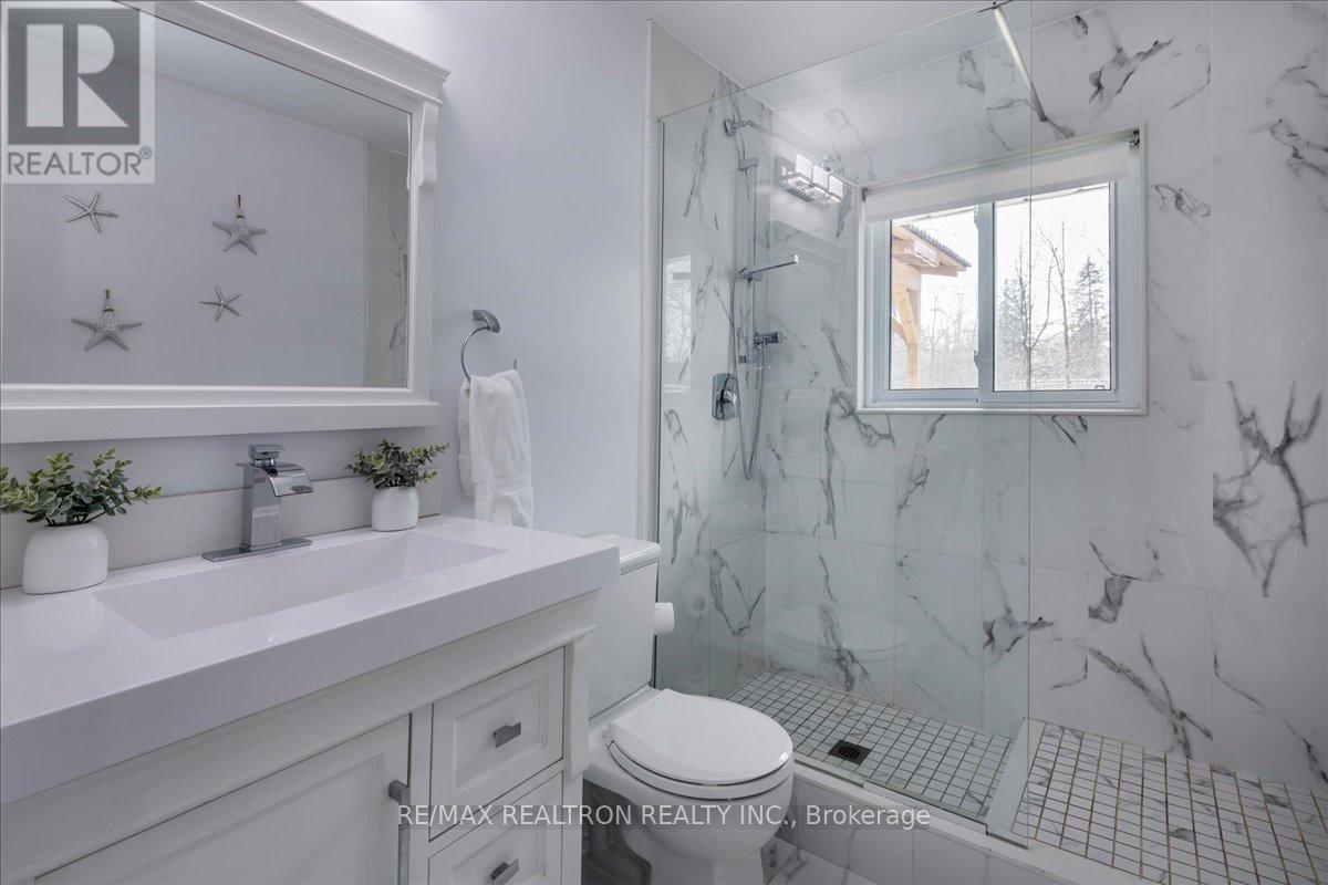 1129 Lindy Lane, Innisfil, Ontario  L0L 1R0 - Photo 18 - N13019610