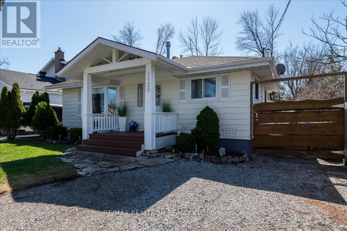 1129 Lindy Lane, Innisfil, Ontario  L0L 1R0 - Photo 2 - N13019610