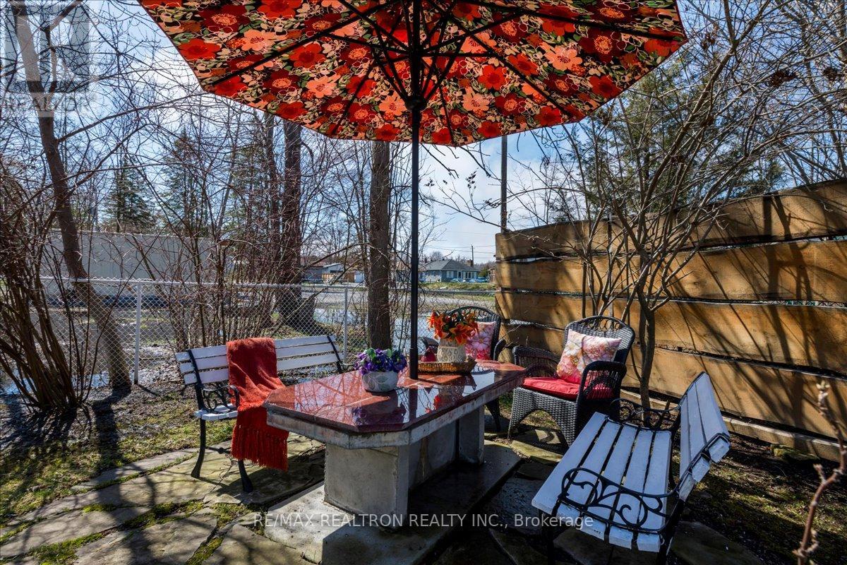 1129 Lindy Lane, Innisfil, Ontario  L0L 1R0 - Photo 32 - N13019610