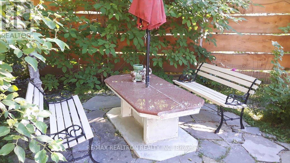 1129 Lindy Lane, Innisfil, Ontario  L0L 1R0 - Photo 33 - N13019610