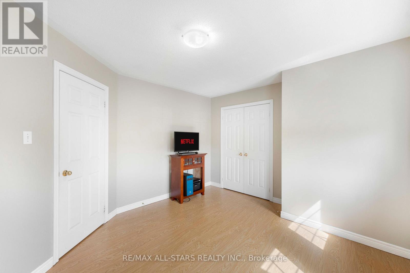 18 Reddenhurst Crescent, Georgina (Keswick South), Ontario  L4P 4G1 - Photo 23 - N13019648