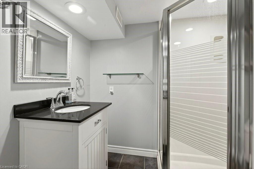 2119 Paisley Avenue, Burlington, Ontario  L7R 1W1 - Photo 38 - 40815402