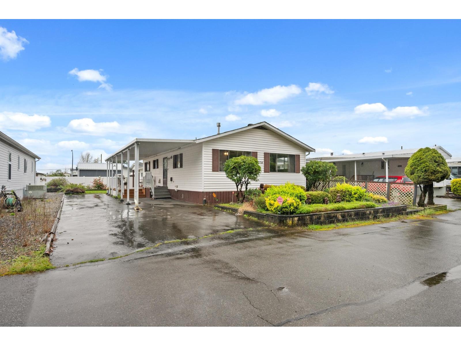 238 27111 0 Avenue, Langley, British Columbia  V4W 2T3 - Photo 34 - R3113202