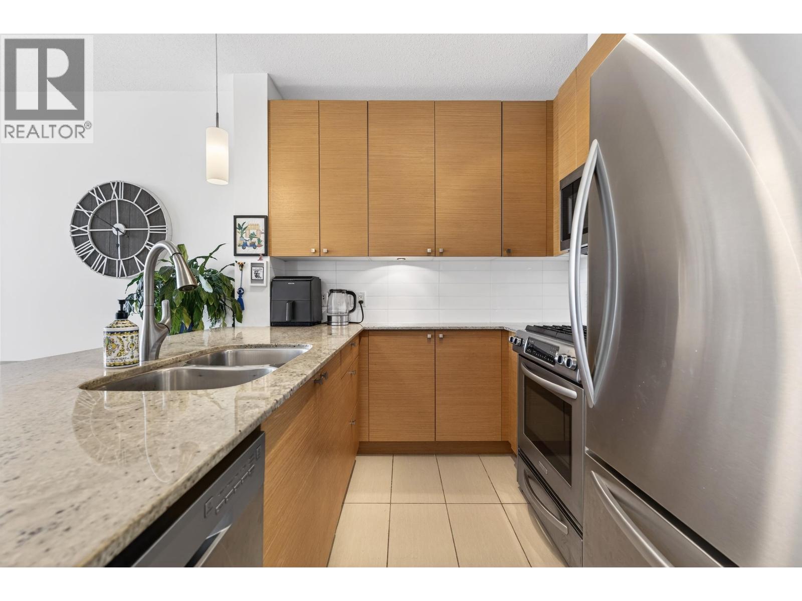 2209 110 Brew Street, Port Moody, British Columbia  V3H 0E4 - Photo 5 - R3112100