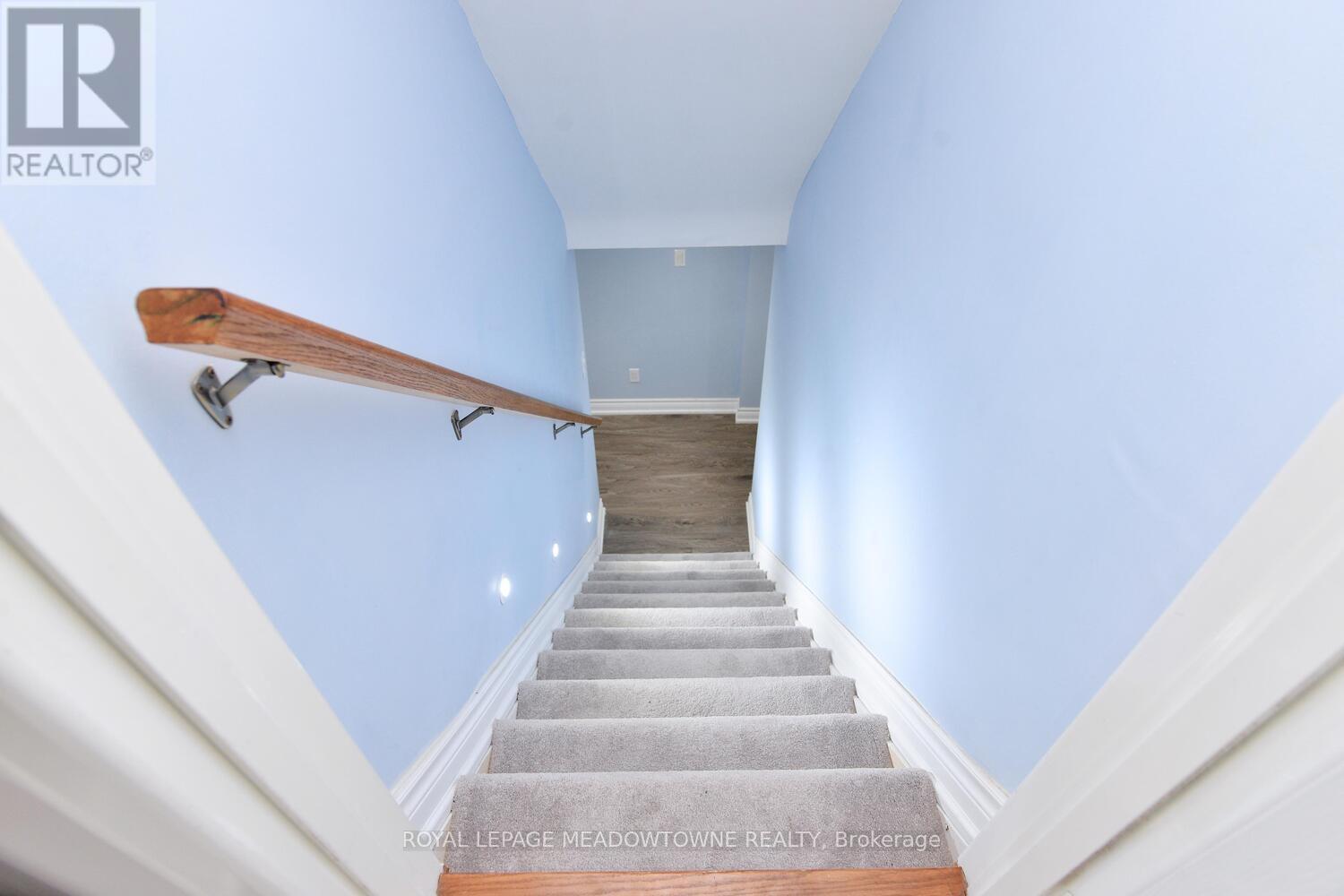 825 North Service Road, Mississauga, Ontario  L4Y 1A2 - Photo 32 - W13019542