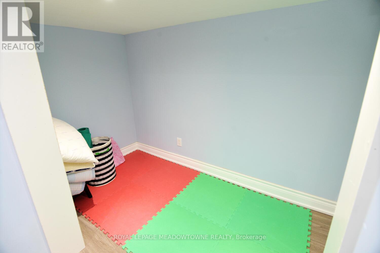 825 North Service Road, Mississauga, Ontario  L4Y 1A2 - Photo 35 - W13019542