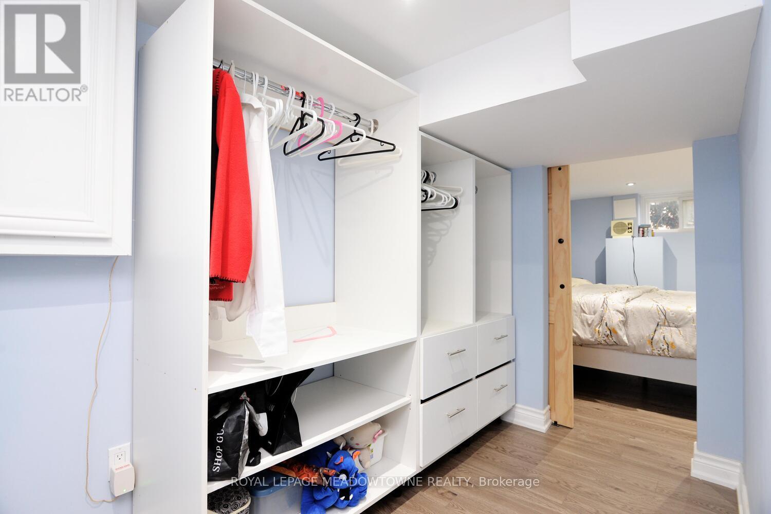 825 North Service Road, Mississauga, Ontario  L4Y 1A2 - Photo 37 - W13019542