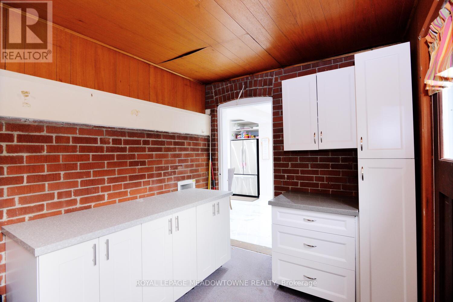 825 North Service Road, Mississauga, Ontario  L4Y 1A2 - Photo 43 - W13019542