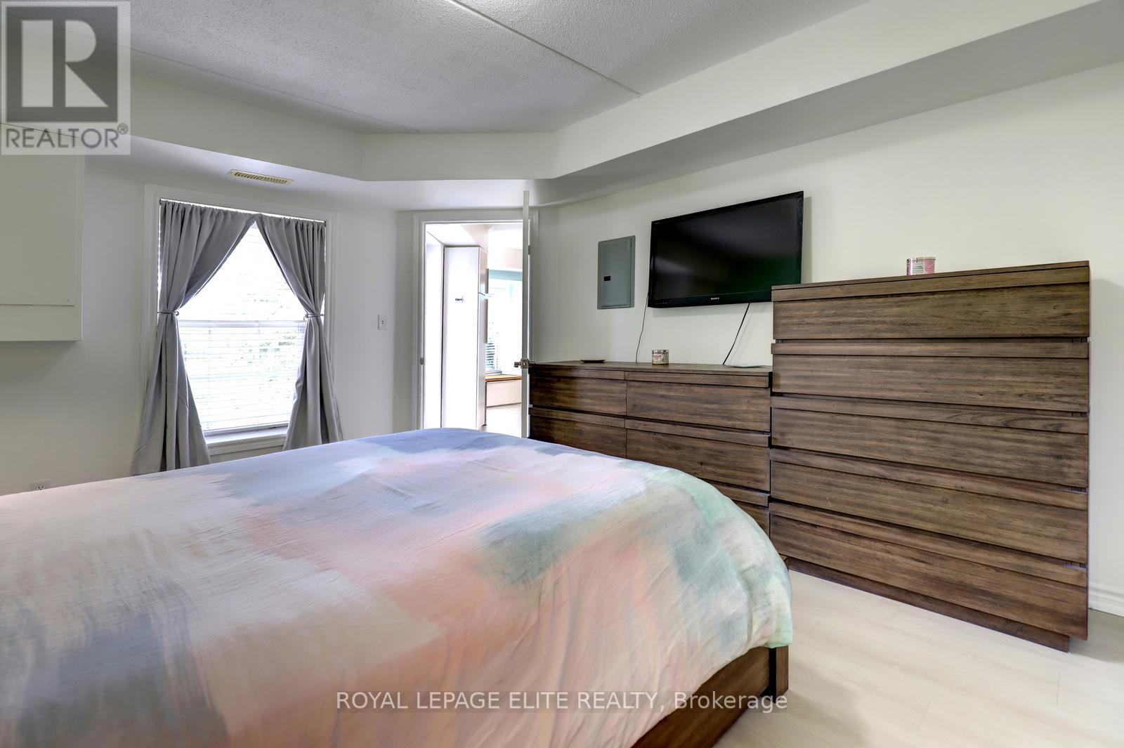 111 - 1480 Bishops Gate, Oakville, Ontario  L6M 4N4 - Photo 18 - W13019568