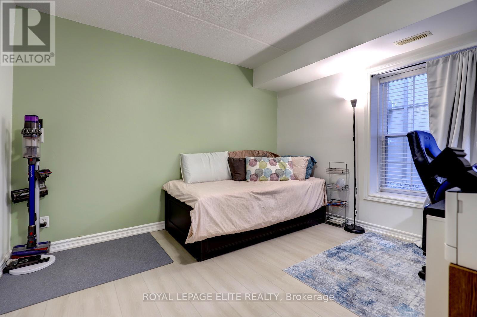 111 - 1480 Bishops Gate, Oakville, Ontario  L6M 4N4 - Photo 27 - W13019568