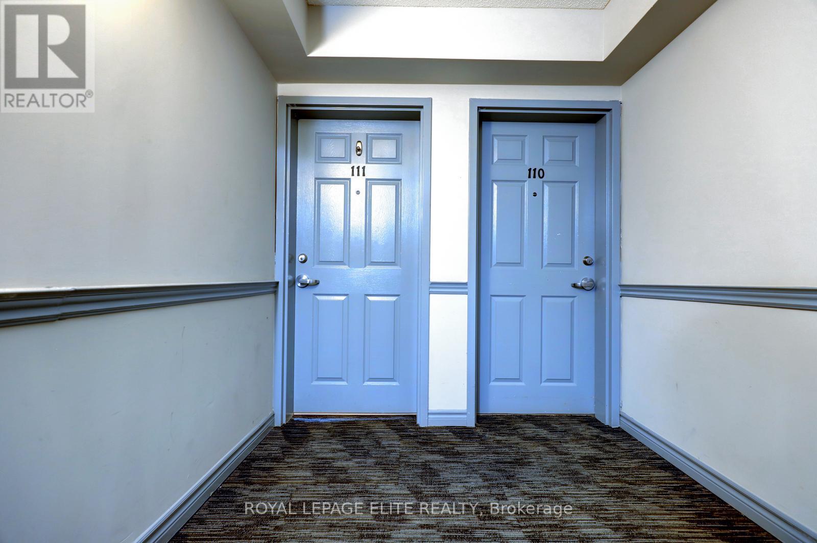 111 - 1480 Bishops Gate, Oakville, Ontario  L6M 4N4 - Photo 3 - W13019568