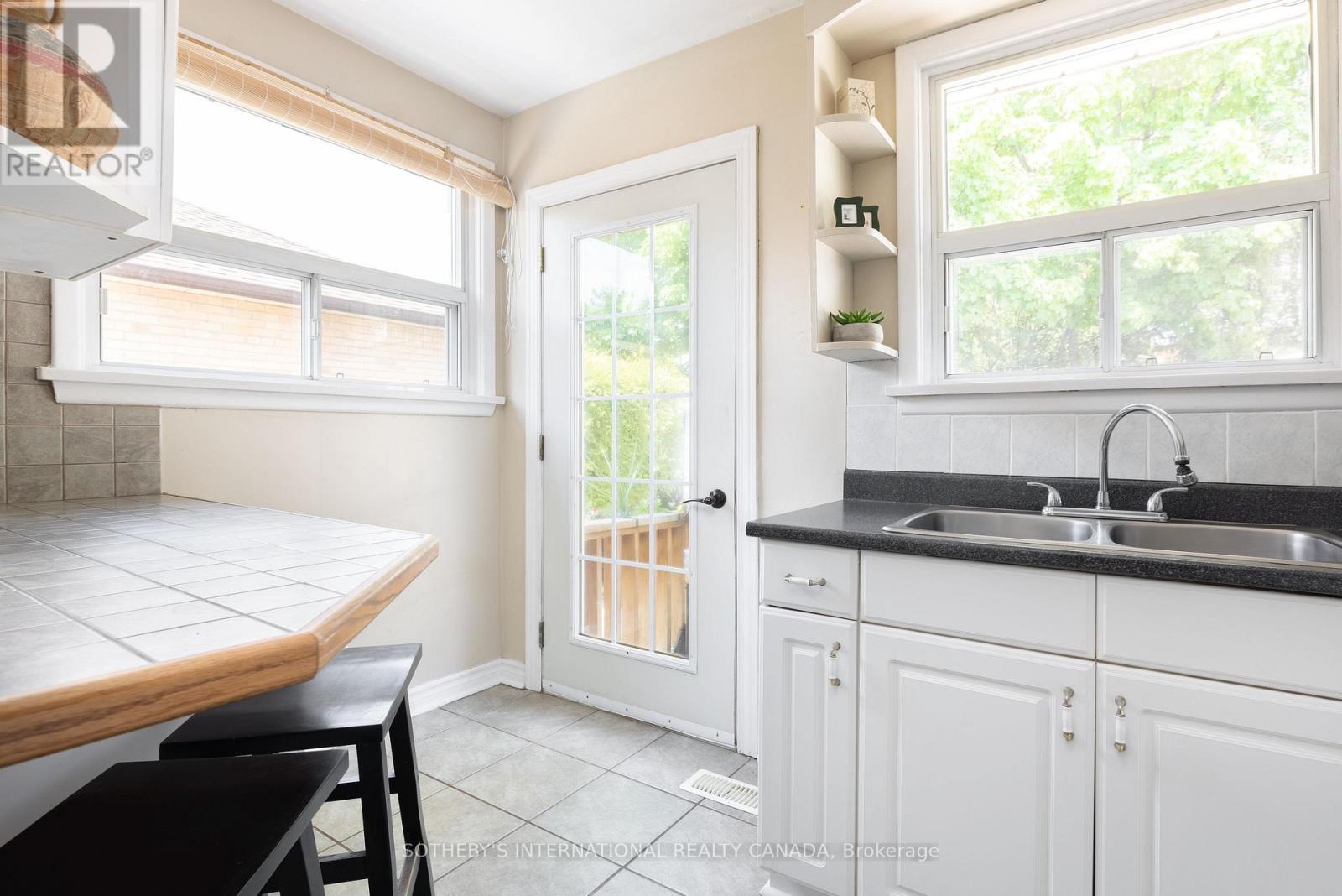 45 Churchill Crescent, Halton Hills, Ontario  L7G 2N2 - Photo 12 - W13019572