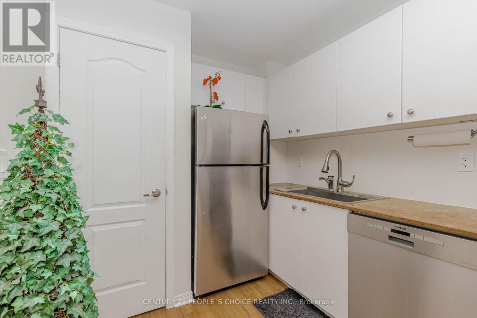 57 - 68 Winston Park Boulevard, Toronto, Ontario  M3K 1C3 - Photo 14 - W13019580