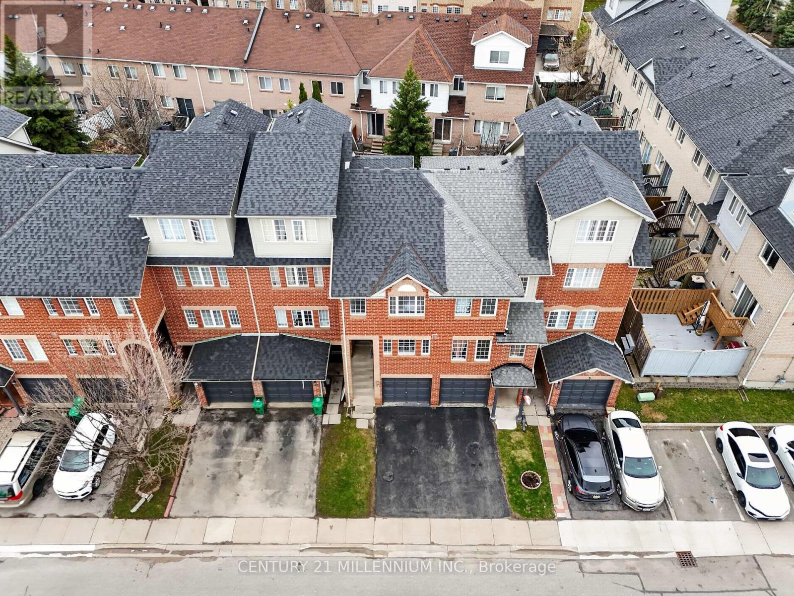 97 - 97 Spadina Road, Brampton, Ontario  L6X 4X6 - Photo 3 - W13019632