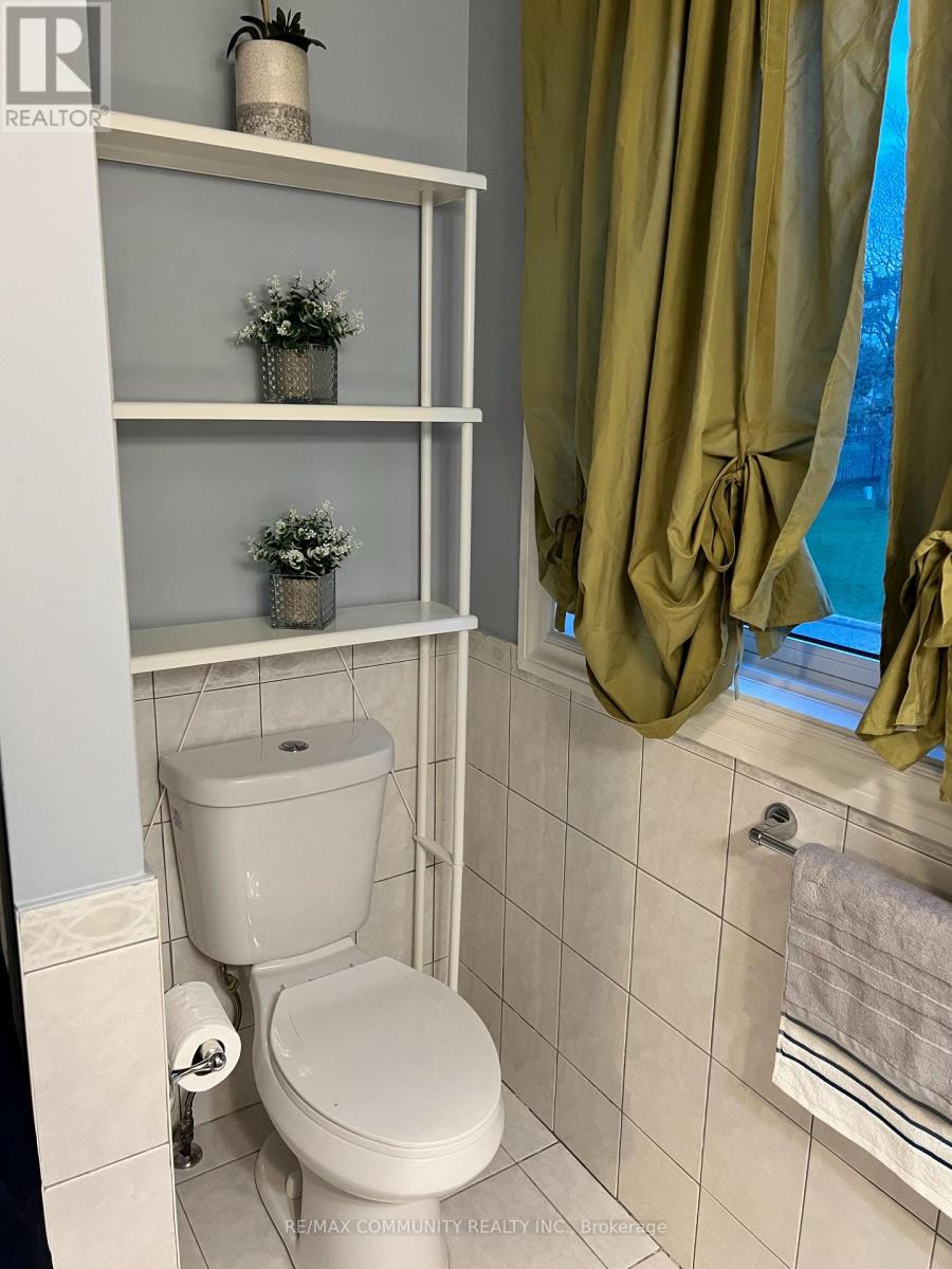 37 Vodden Court, Brampton, Ontario  L6V 2V7 - Photo 17 - W13019636