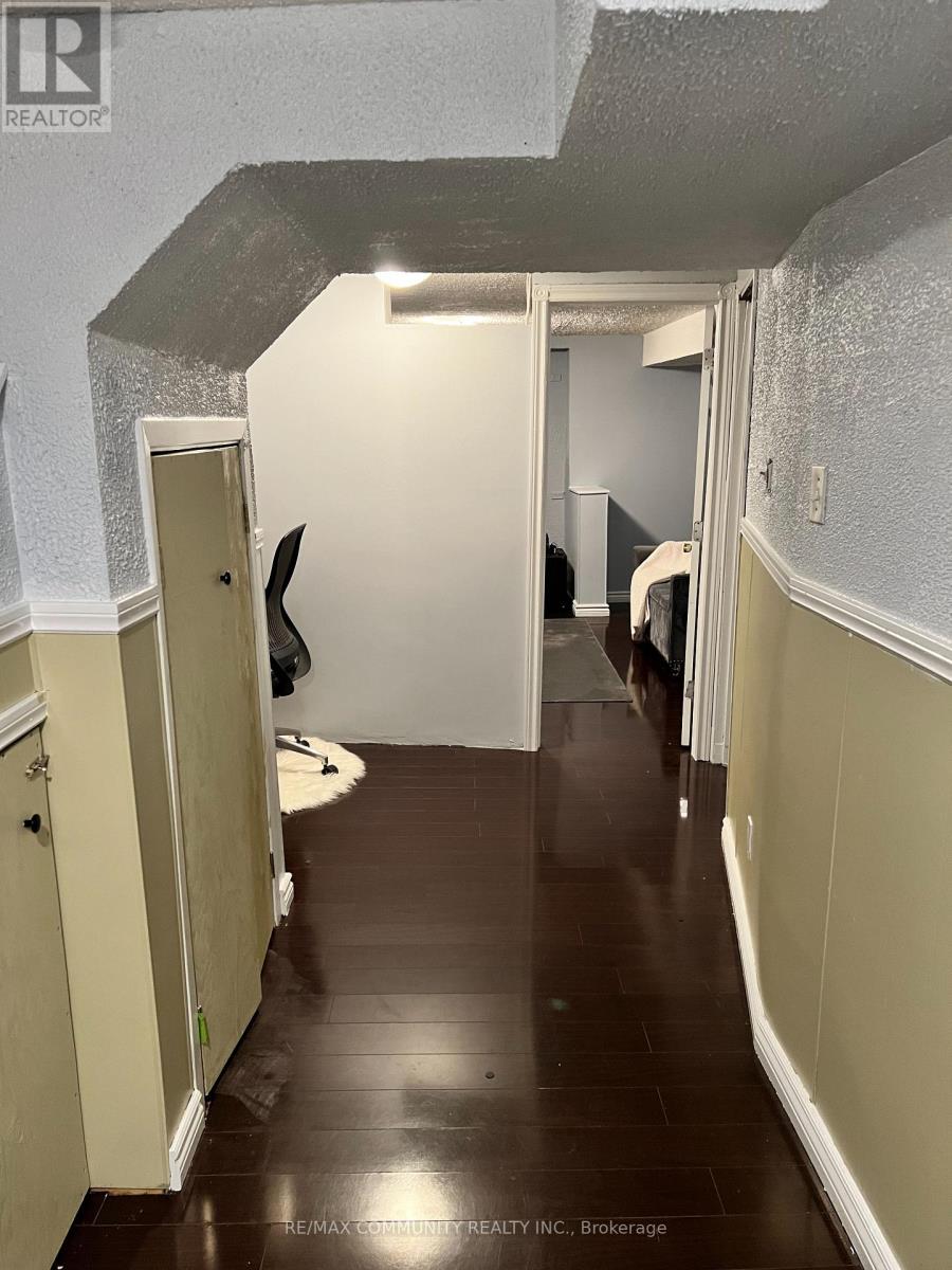 37 Vodden Court, Brampton, Ontario  L6V 2V7 - Photo 21 - W13019636