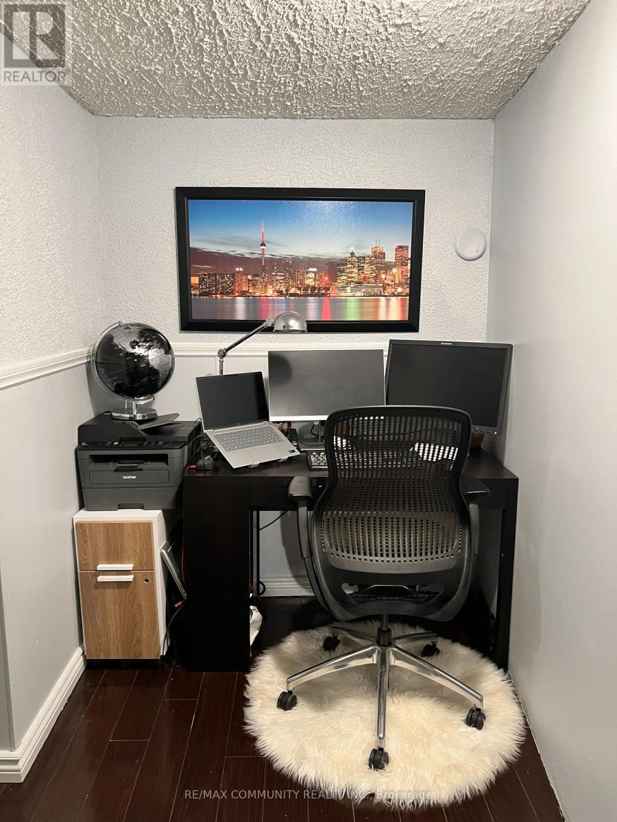 37 Vodden Court, Brampton, Ontario  L6V 2V7 - Photo 22 - W13019636