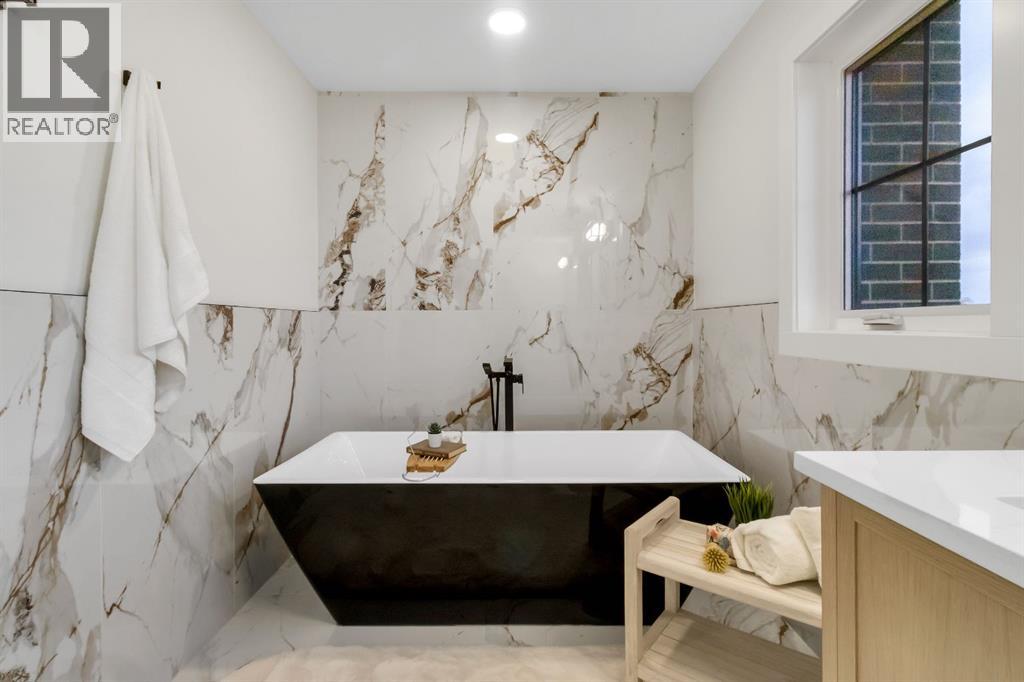 2118 Victoria Crescent Nw, Calgary, Alberta  T2M 4E3 - Photo 27 - A2293766