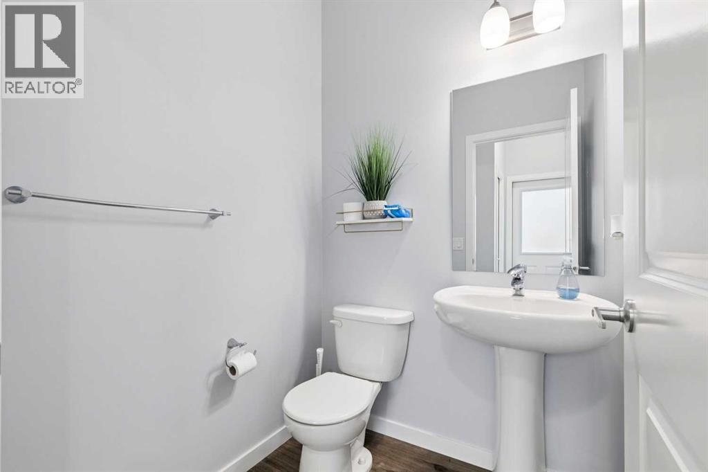 27 Masters Manor SE, Calgary, Alberta  T3M 2R3 - Photo 15 - A2299743