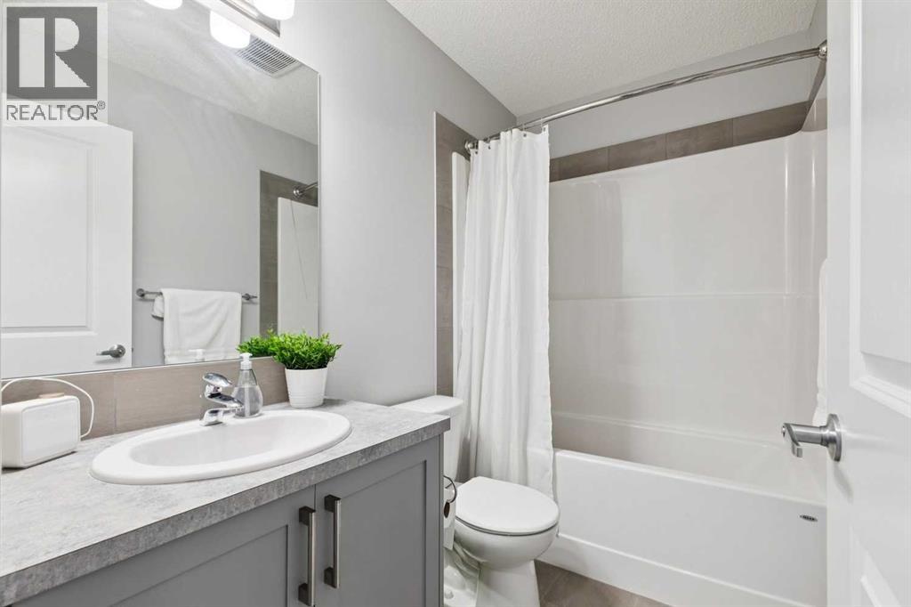 27 Masters Manor SE, Calgary, Alberta  T3M 2R3 - Photo 18 - A2299743