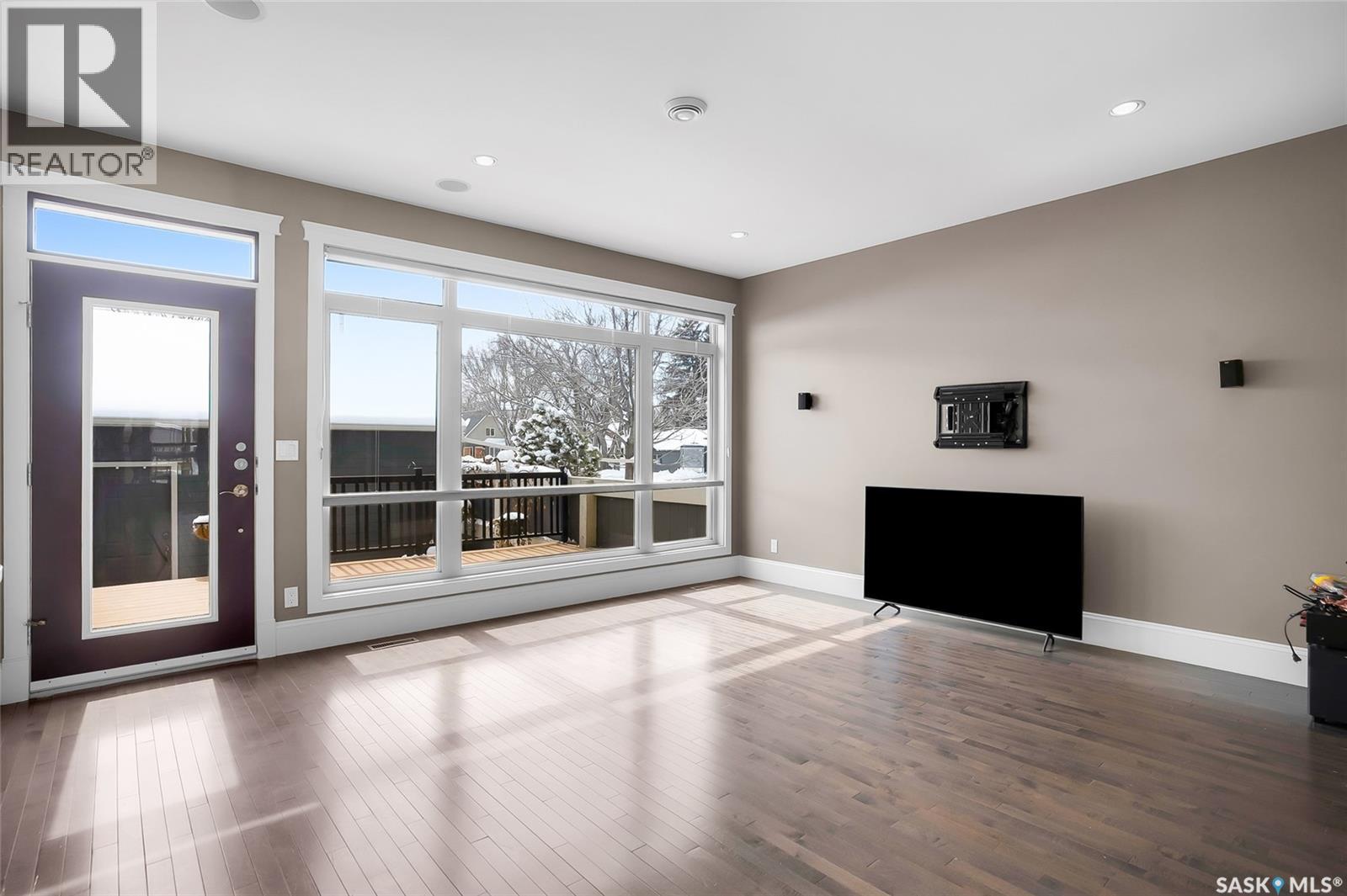 502 4th Street E, Saskatoon, Saskatchewan  S7H 1J7 - Photo 40 - SK033256