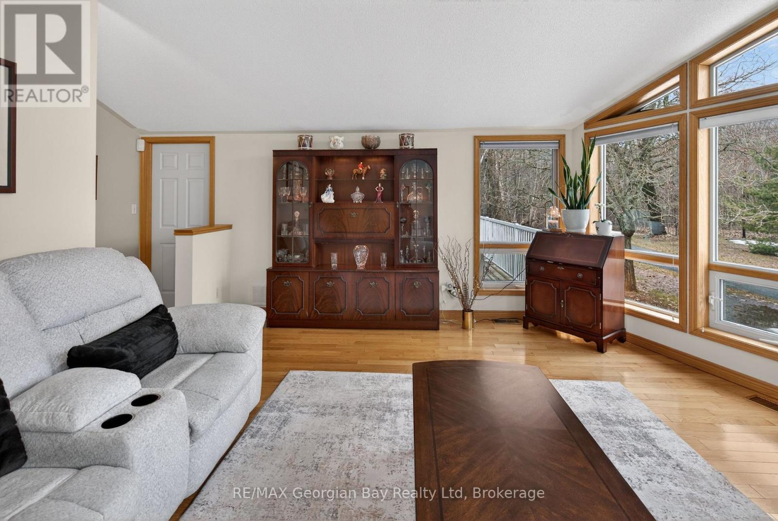 3 Oakdale Court, Penetanguishene, Ontario  L9M 2A5 - Photo 4 - S12840328